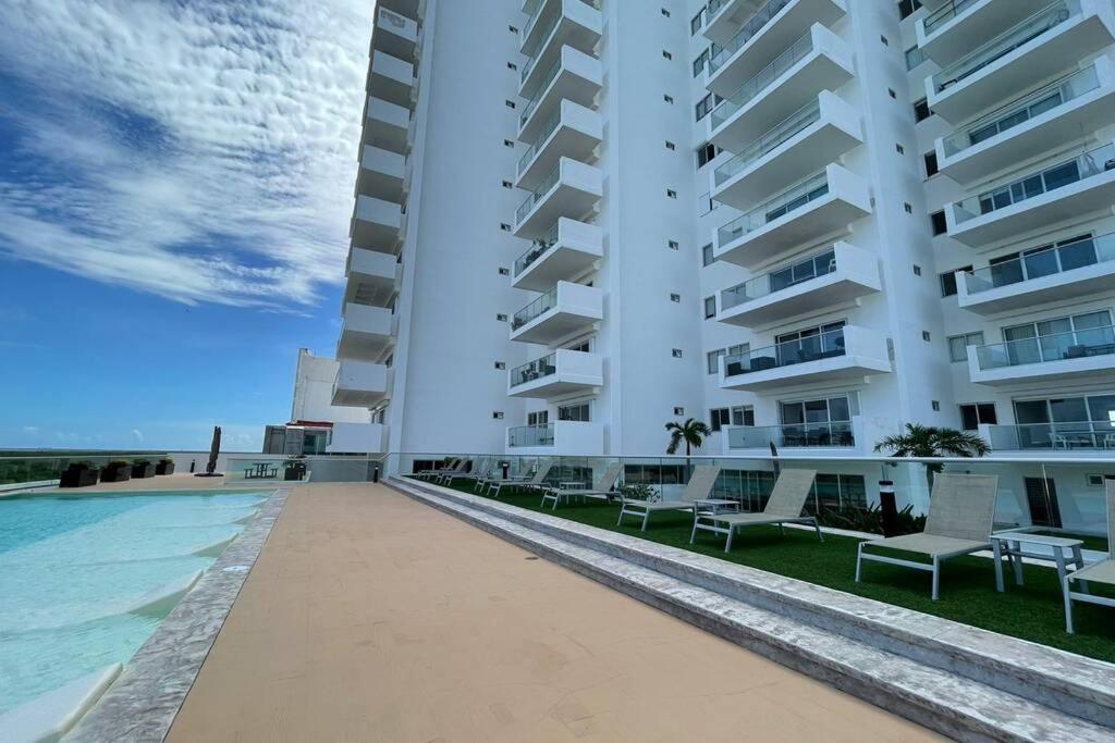 Malecon Americas By Andiani Travel Cancún Exterior foto
